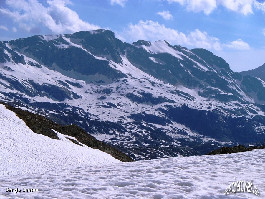 37 Cabianca  ancora tanta neve.JPG